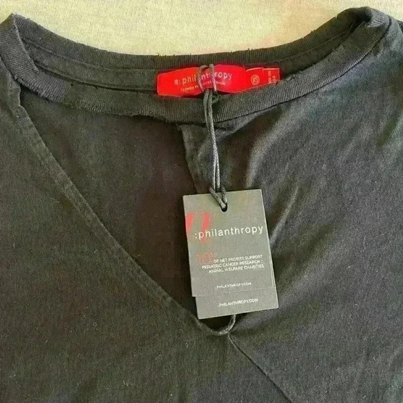 n: philanthropy Harlow Distressed BFF Tee 100% Cotton Black NWT Women size XS - Picture 3 of 4